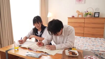 MILF Temptress Makes Dick Throb